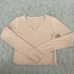 Light pink, American Eagle long sleeve top